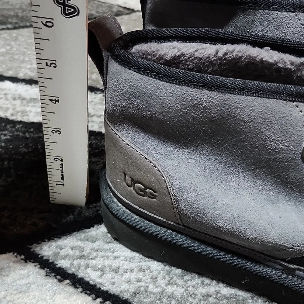 UGG NEUMEL GHILLIE GRAY SUEDE SHEEPSKIN ELASTIC LACES EMBOSSED LOGO SHOES